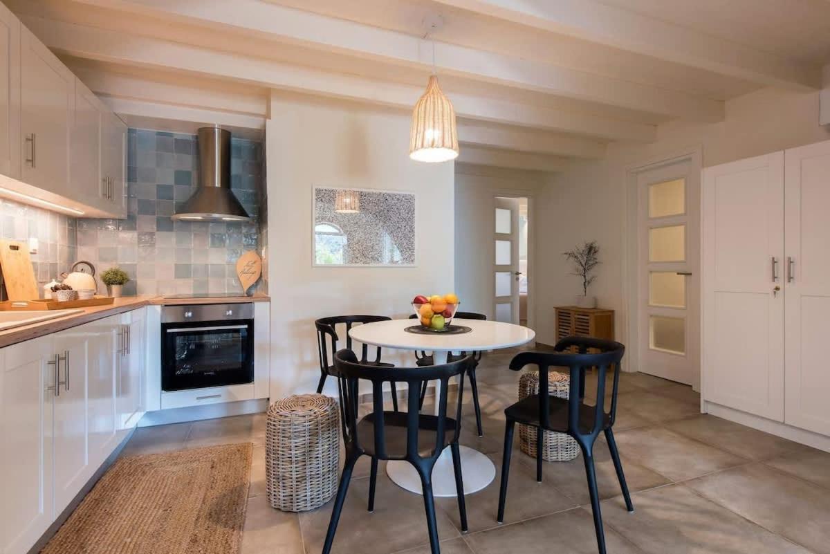 Iliopetra Corfu With Access To Shared Pool *