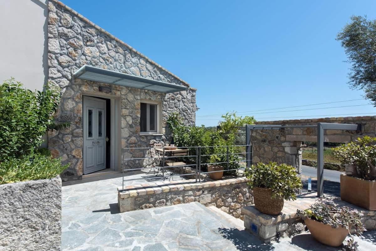 Iliopetra Corfu With Access To Shared Pool